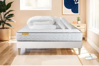 Pack lit complet 140x190 cm - Matelas + Sommier Blanc + 2 oreillers + Couette - Memo Pack lit complet 140x190 cm - Matelas + Sommier Blanc + 2 oreillers + Couette - Memo